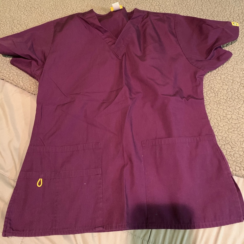 Wink scrub top